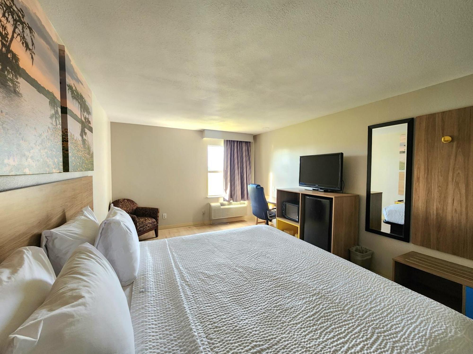 Days Inn By Wyndham Lafayette Scott Luaran gambar